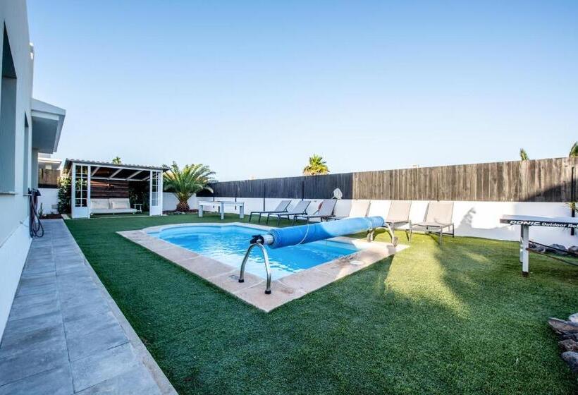 ویلای 3 خوابه, Ereza Villas Alicia