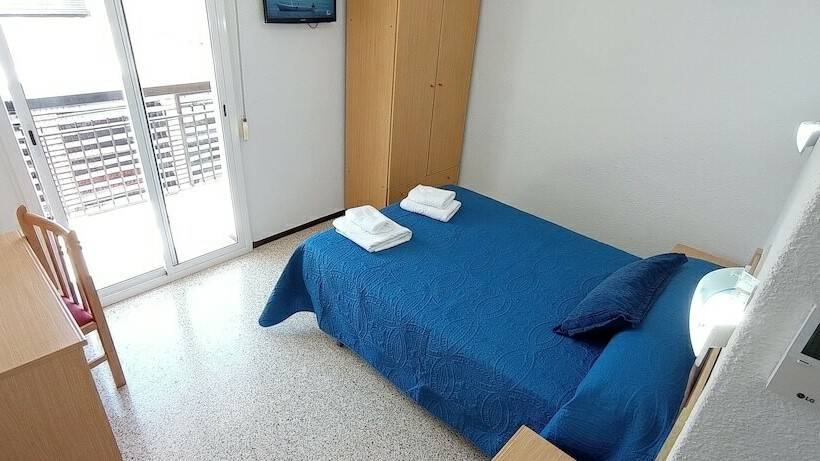 اتاق استاندارد با تخت دوبل, Hostal El Mercat
