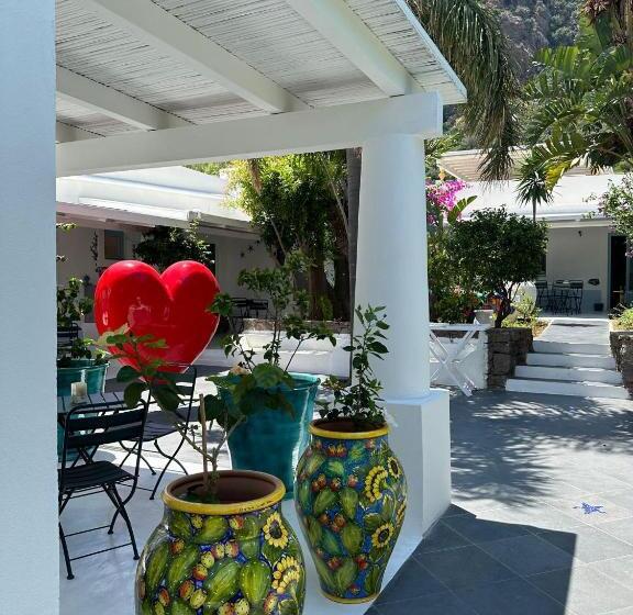 اتاق سوپریور, Art B&b