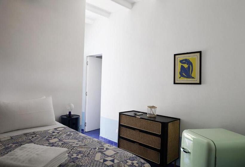 سوئیت 2 خوابه, Art B&b