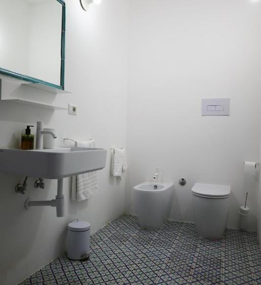 اتاق لوکس, Art B&b