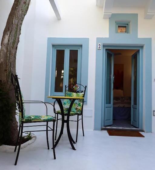 اتاق لوکس, Art B&b