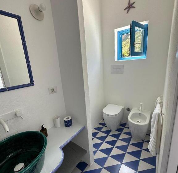 آپارتمان 1 خوابه با چشم‌انداز دریا, Art B&b