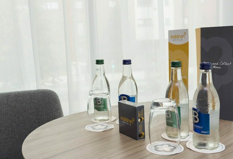 디럭스 룸, Maldron Hotel Kevin Street, Dublin City