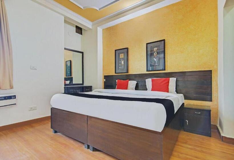 Трехместный Номер Классика, Super Capital O Tipsyy Near Aravali Biodiversity Park