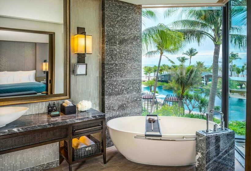 Classic Room Double Bed Sea View, Intercontinental Phu Quoc Long Beach Resort, An Ihg
