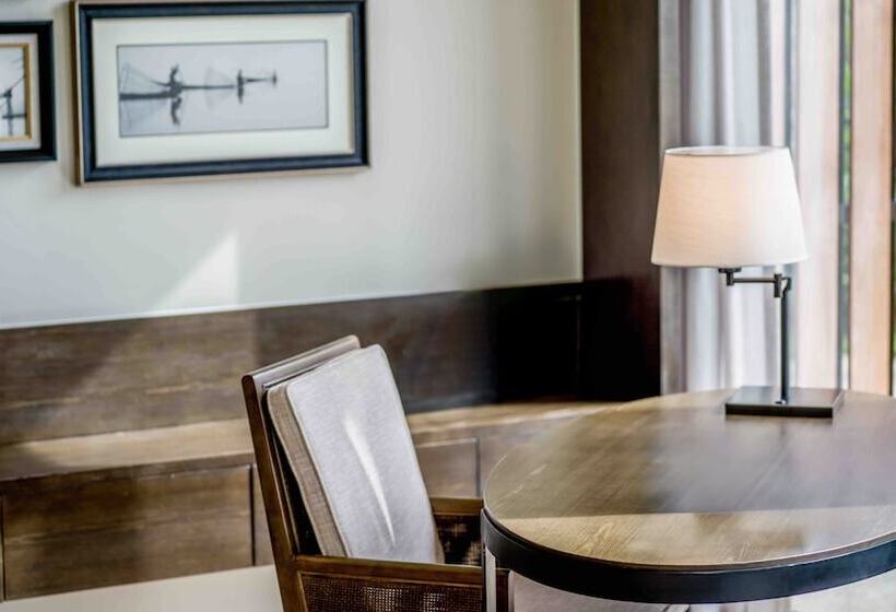 سوییت جونیور با چشم‌انداز دریا, Intercontinental Phu Quoc Long Beach Resort, An Ihg