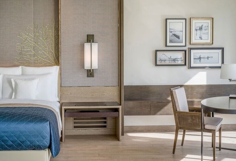 سوییت جونیور با چشم‌انداز دریا, Intercontinental Phu Quoc Long Beach Resort, An Ihg