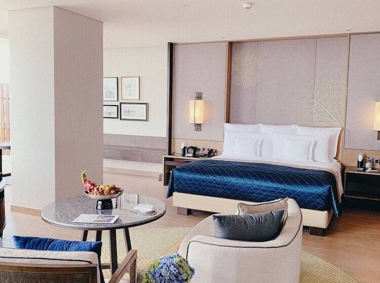 1 Bedroom Penthouse Apartment, Intercontinental Phu Quoc Long Beach Resort, An Ihg