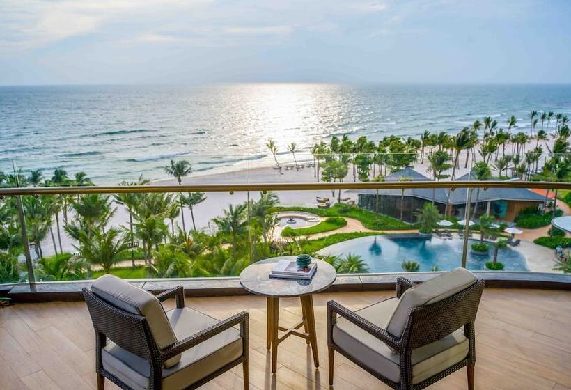 1 Bedroom Penthouse Apartment, Intercontinental Phu Quoc Long Beach Resort, An Ihg