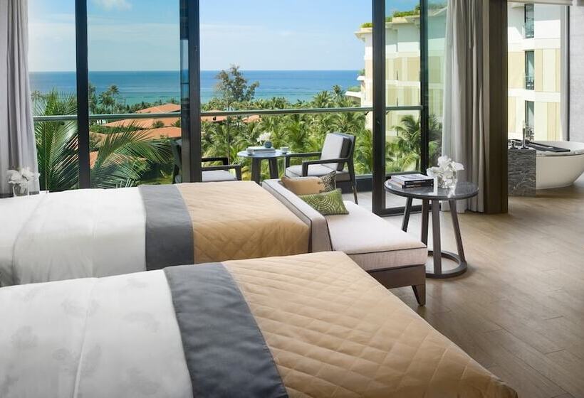 سوییت جونیور با چشم‌انداز دریا, Intercontinental Phu Quoc Long Beach Resort, An Ihg