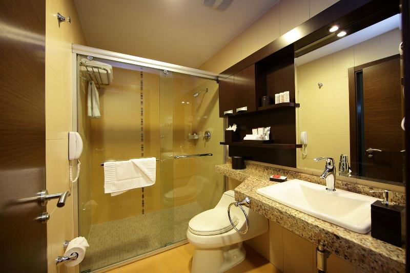 سوییت جونیور با چشم‌انداز دریا, Intercontinental Phu Quoc Long Beach Resort, An Ihg