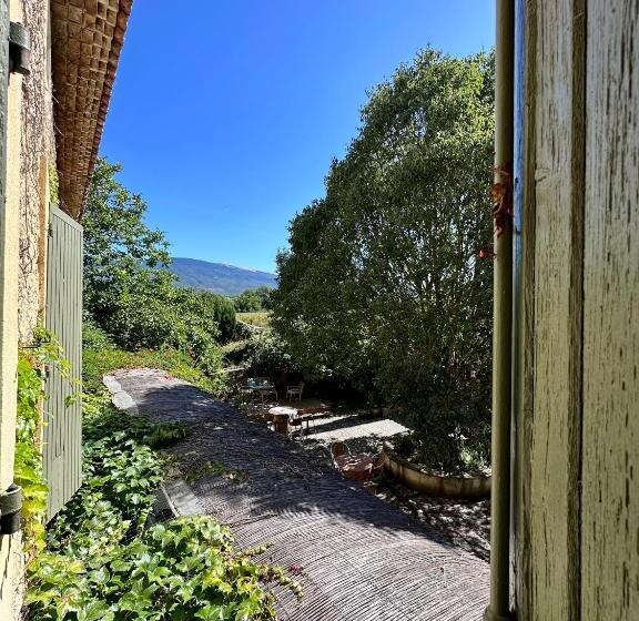 Номер Стандарт, Le Moulin D Antelon