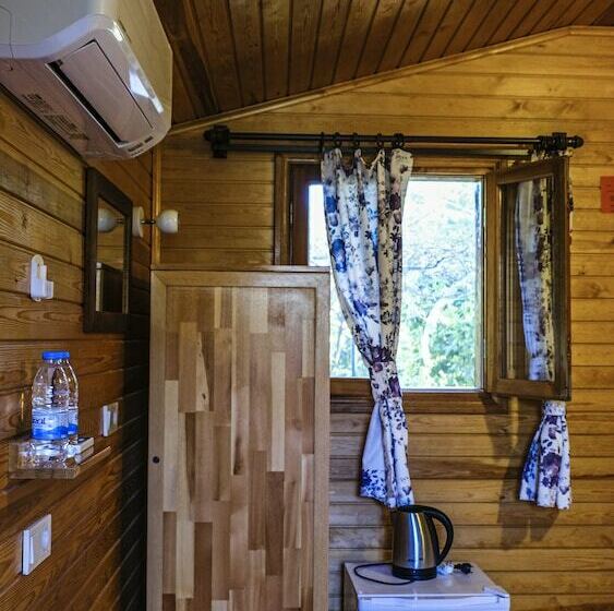 Бунгало Стандарт, Lemon Garden Lodge