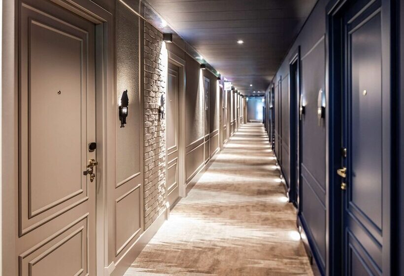 Номер Стандарт Вид на Озеро, Mercure Kaliningrad