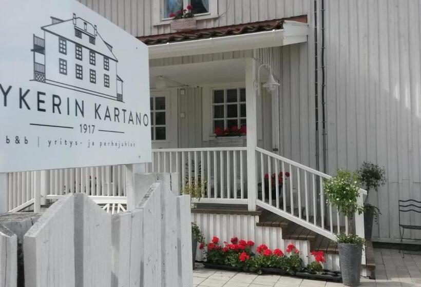 이코노미 룸, Kyykerin Kartano