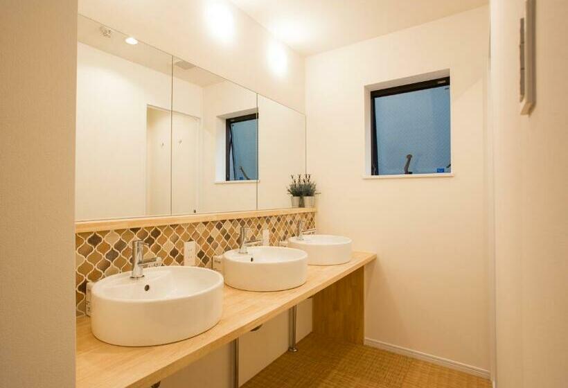 Quarto Estandar, Mulan Hostel