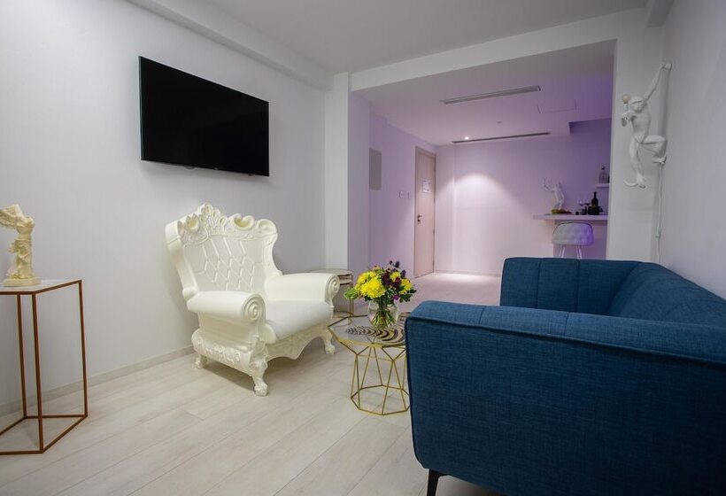 전용 풀장 스위트, Napa Suites