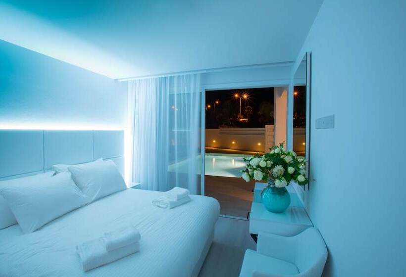 전용 풀장 스위트, Napa Suites