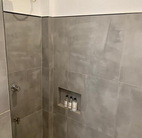 Четырехместный Номер Deluxe, Crown Malapascua