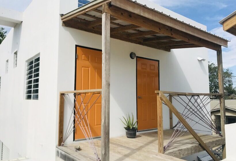 Номер Deluxe, Crash Pad Adventure Hostel