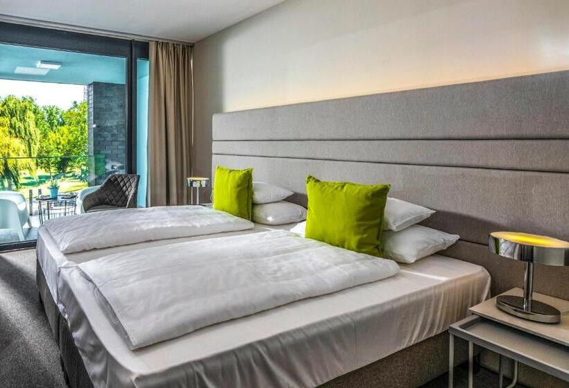 Номер Стандарт с Балконом, Open Hotel Szentes
