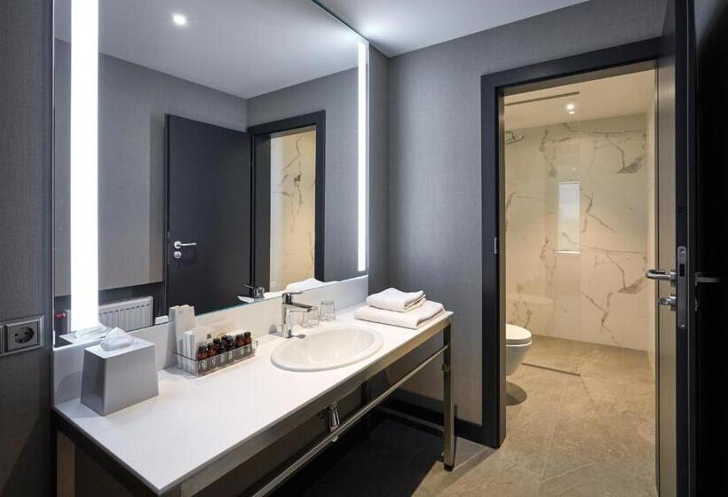 2 Bedroom Superior Room, Sky Loft Hotel Kyiv By Rixwell International