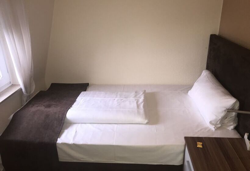 高级单人间, Waldhotel Peter Aufm Berge