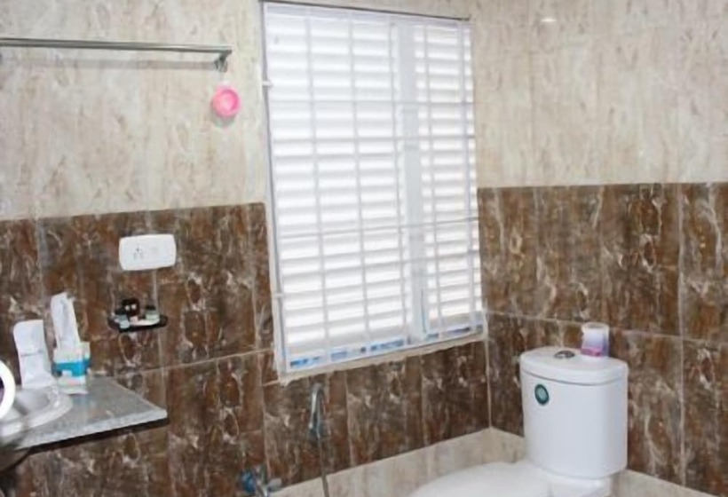 스위트 킹사이즈 침대, Suradeep Residency