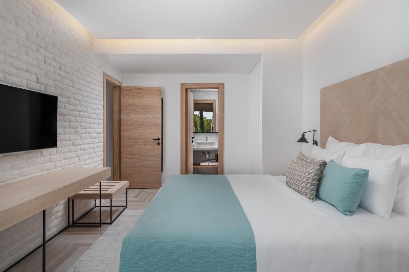 سوییت با چشم‌انداز دریا, Lazure Hotel & Marina