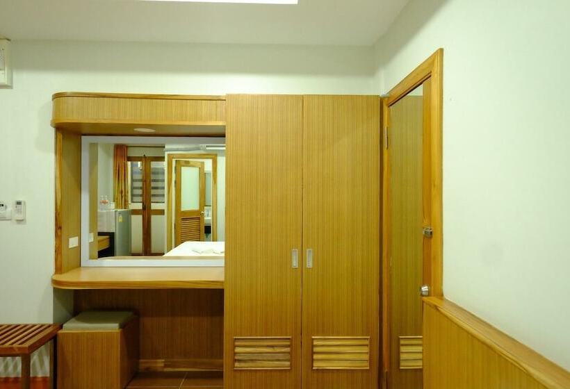 디럭스 룸, Metha Palace
