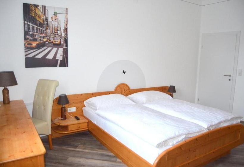 Номер Стандарт, Pension Zum Strell