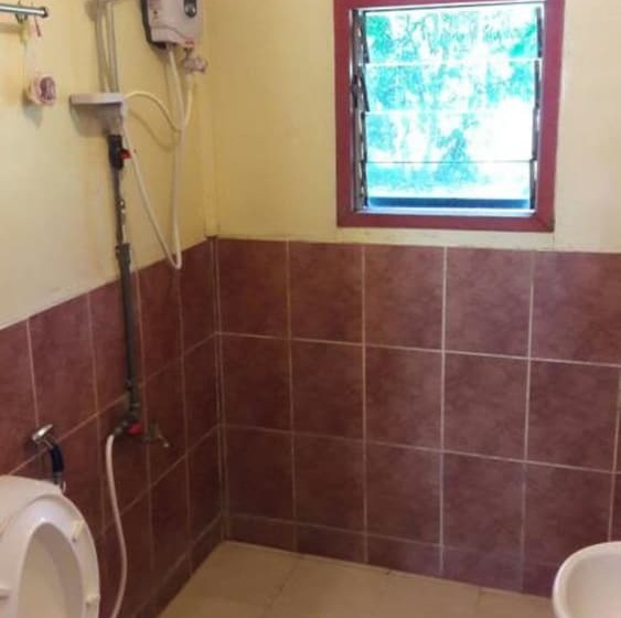 Семейный Номер, Sukau Backpackers B&b