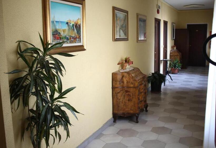 Семейный Номер, Ristorante Vittoria