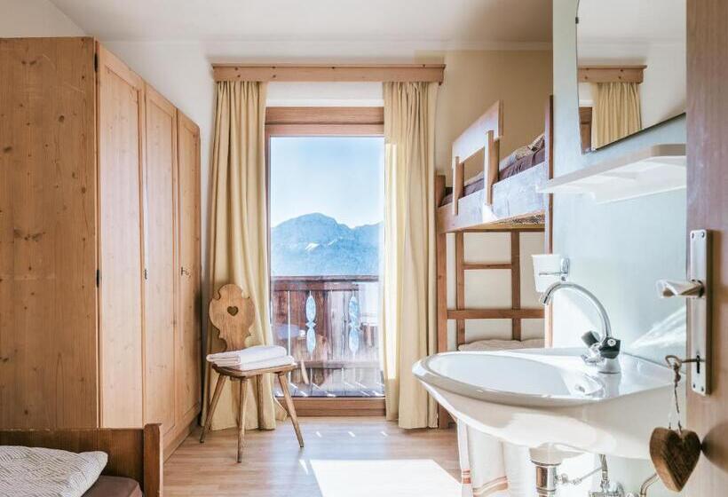 Номер Стандарт Трехместный, Rifugio Graziani Hütte