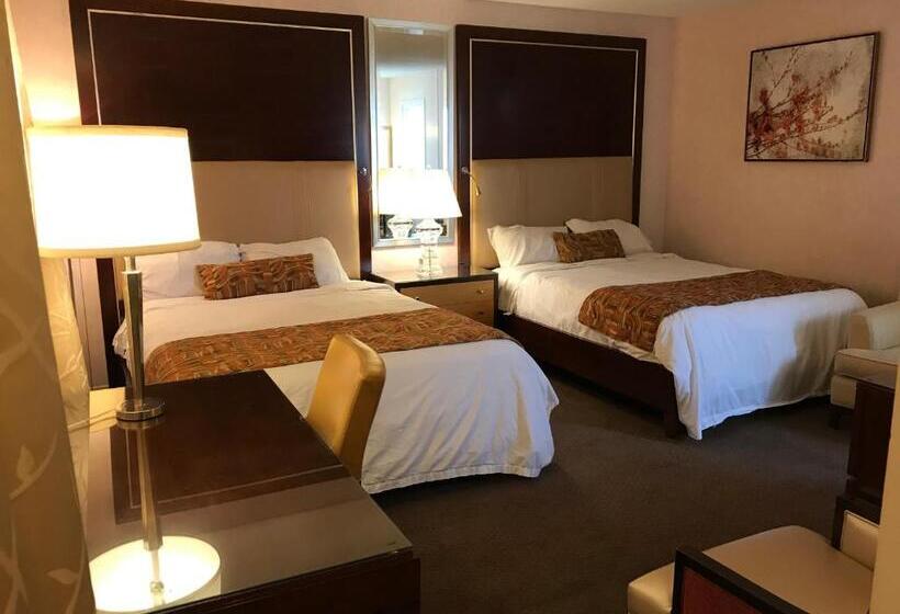 Номер Стандарт, Cardinal Court Motel