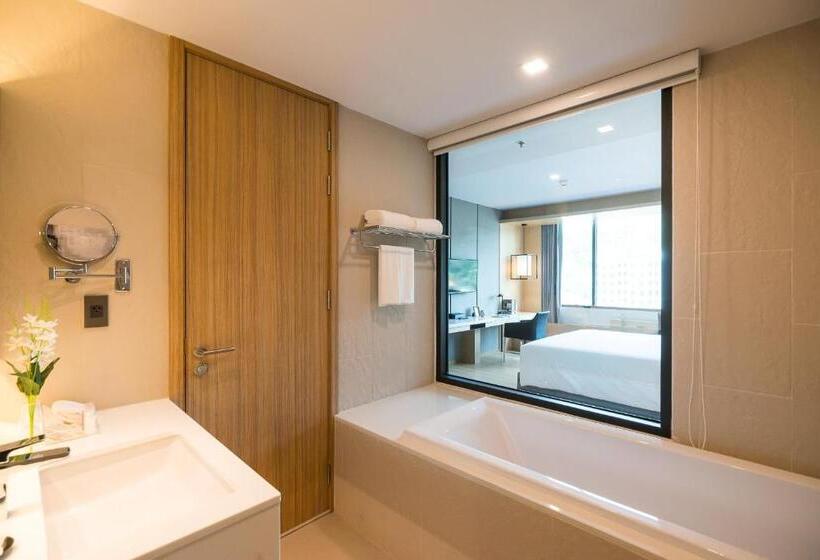 Deluxe Room Mountain View, Arize Hotel Sri Racha