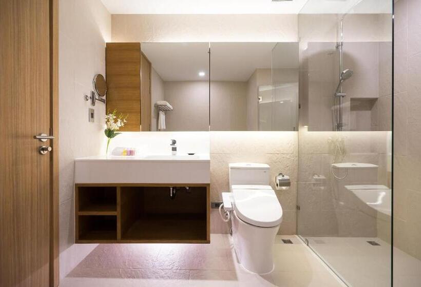 سوییت با چشم‌انداز دریا, Arize Hotel Sri Racha