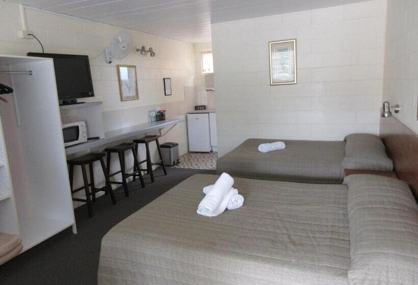 Номер Стандарт 2 Двуспальные Кровати, Waterview Motel Maclean