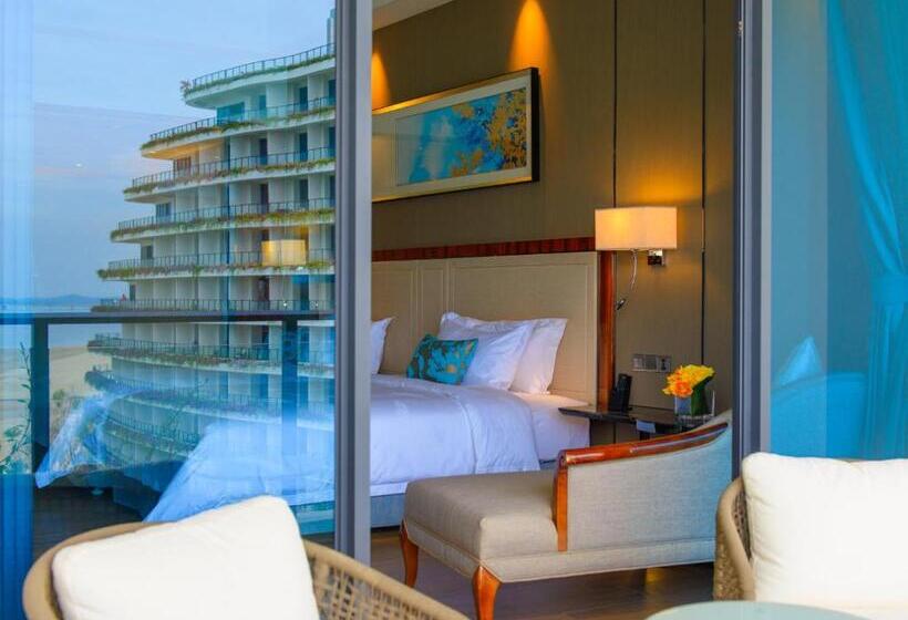 수피리어 룸, Forest City Marina