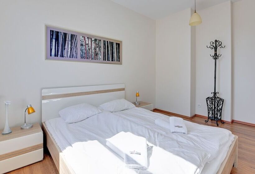 Апартаменты Комфорт 1 Спальня, Dom & House   Apartments Parkur