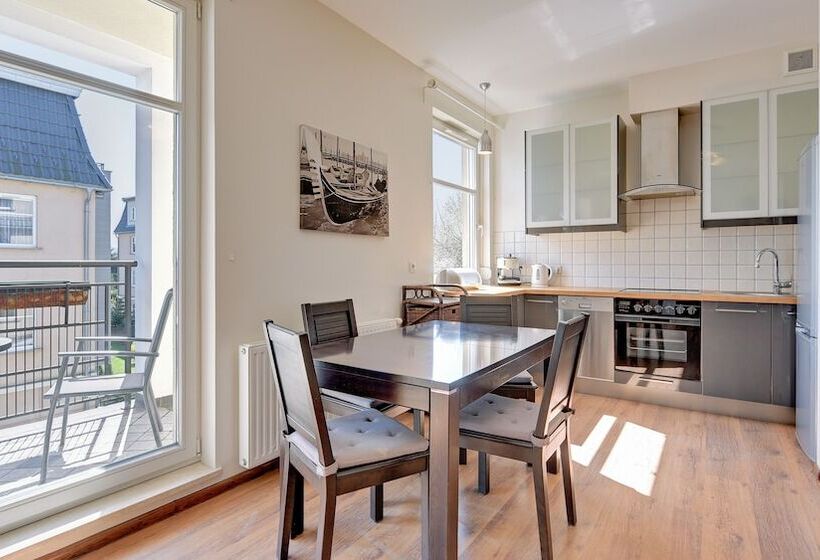 Апартаменты Комфорт 1 Спальня, Dom & House   Apartments Parkur