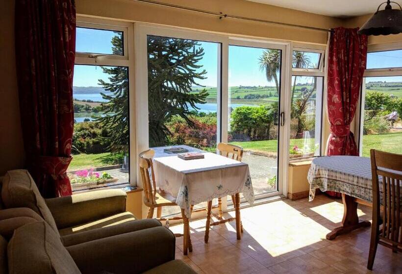 Standard Triple Room, Seafield Farmhouse