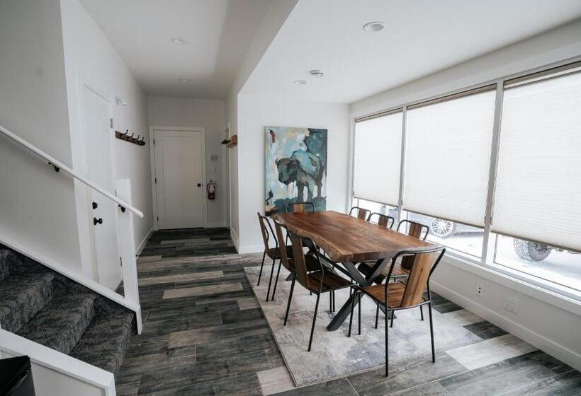 １ベッドルームのデラックスアパートメント, Basecamp Resorts Canmore