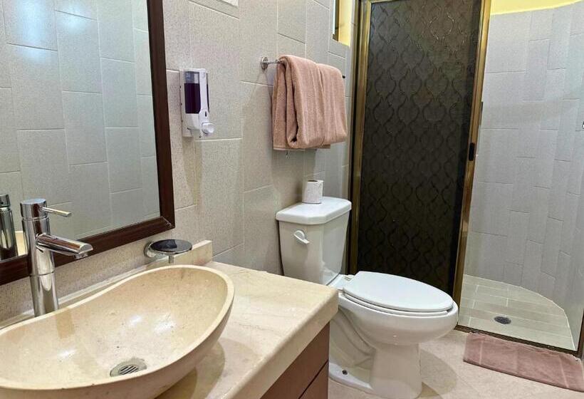 Полулюкс, Selina Playa Del Carmen   Hostel