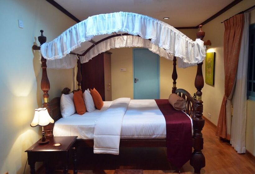 Бунгало Стандарт, Hillcrest Villa