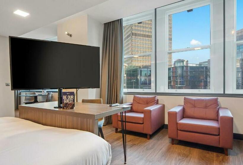 Апартаменты Superior 1 Спальня, Roomzzz Manchester Victoria