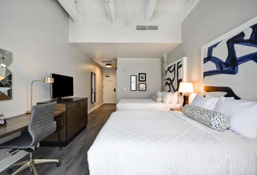 Номер Стандарт, Indigo Kansas City   The Crossroads, An Ihg