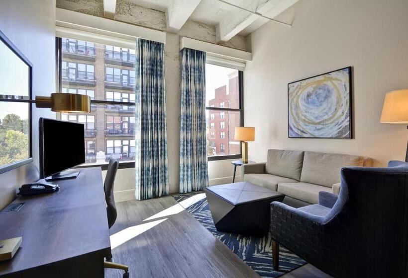 Люкс Адаптированный для Инвалидов, Indigo Kansas City   The Crossroads, An Ihg