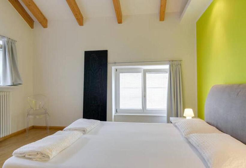 اتاق استاندارد چهار تخته, B&b Al Palazzo Malfatti